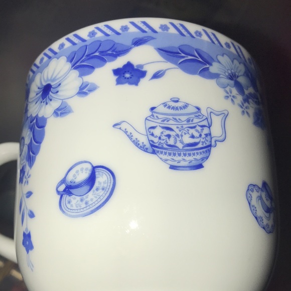 The English Tea Collection Mug with blue floral print - Picture 4 of 7